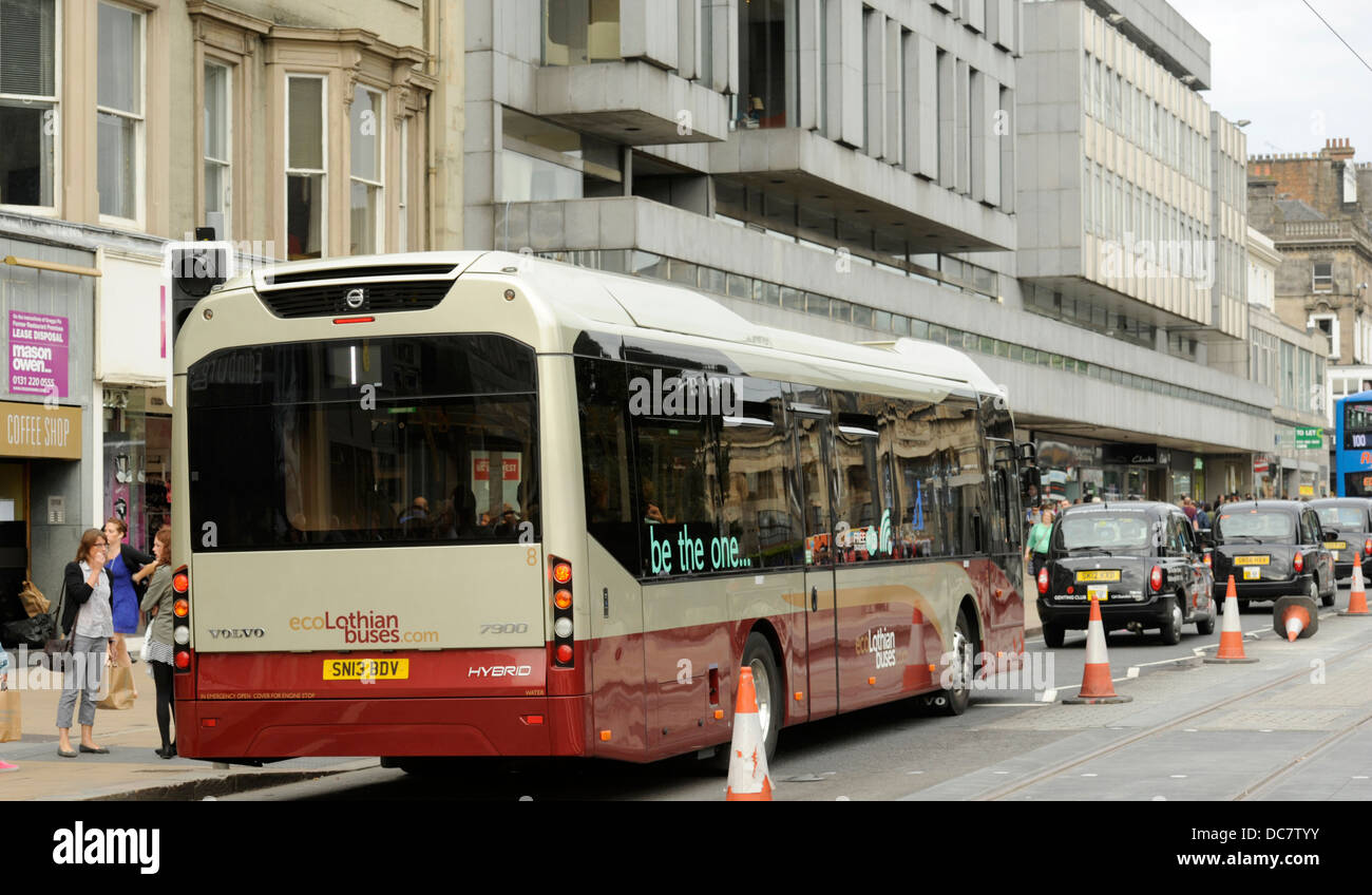 Volvo 7900 H Eco Hybrid single-Deck-Bus, Lothian Busse, Edinburgh. Umweltfreundlich emissionsarm Diesel elektrische PSV Stockfoto