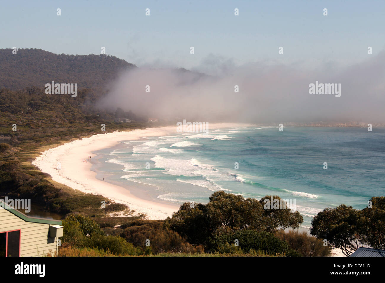 Meer-Fret über Binalong Bay am südlichen Ende der Bay of Fires Stockfoto