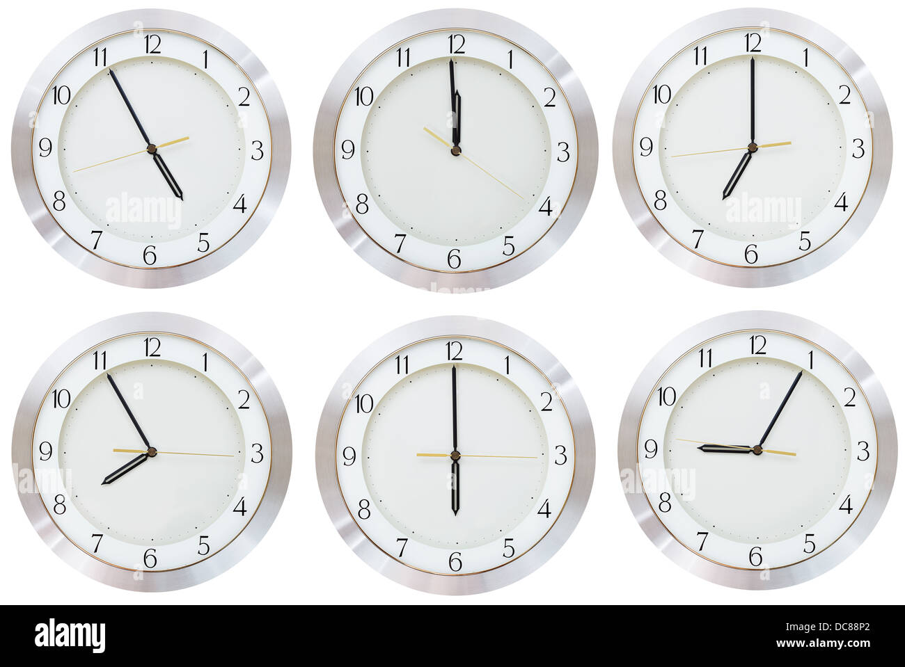 Satz von Wanduhr mit Arbeitszeit isoliert auf weißem Hintergrund Stockfoto