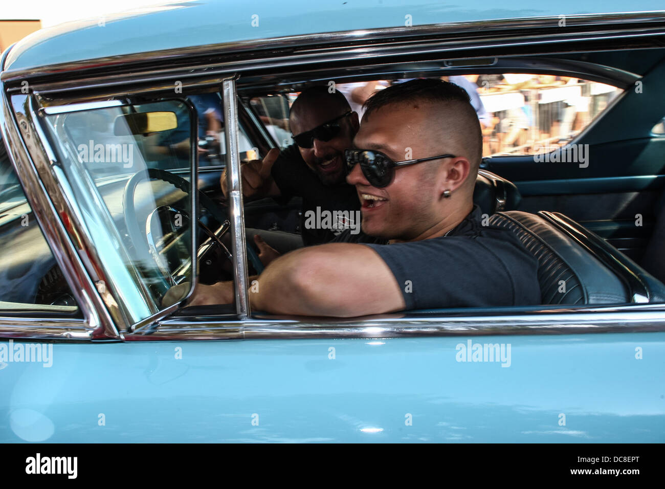 Senigallia, Italien. 10. August 2013. Summer Jamboree 6. Tag [International Festival 60 Wiederbelebung & Rock'n'Roll] USA Oldtimer Parade in Senigallia, Italien am 10. August 2013. Bildnachweis: Valerio Agolino/Alamy Live-Nachrichten Stockfoto