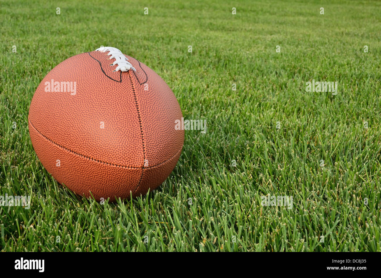 American Football Ball außerhalb hautnah Stockfoto