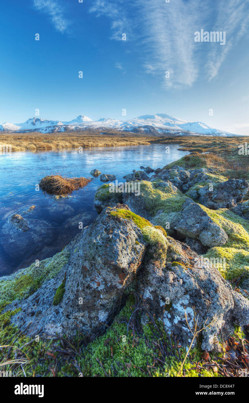 Zugefrorenen Teich entlang der Straße in Snaefellsness Nationalpark; Island Stockfoto