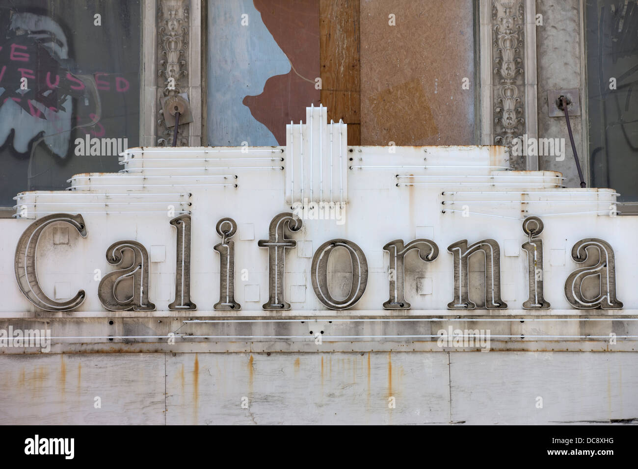2009 HISTORISCHES CALIFORNIA SIGN NEW CALIFORNIA THEATRE (©JOHN PAXTON PERRINE 1927) C STREET SAN DIEGO CALIFORNIA USA Stockfoto