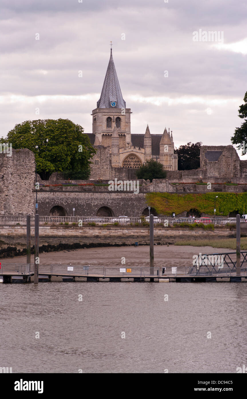 Rochester Kathedrale im Medway Stadt Rochester Kent England UK Stockfoto