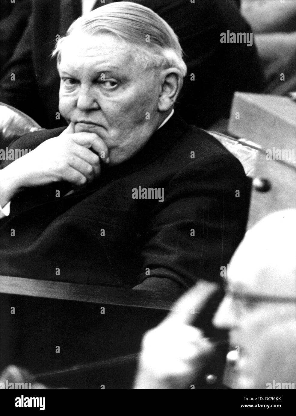 Notstandsdebatte Fotos und Bildmaterial in hoher Auflösung Alamy