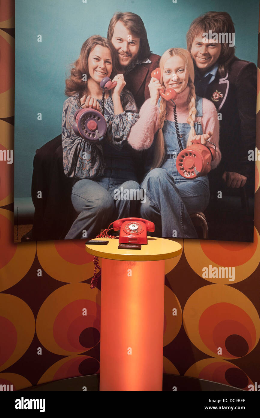 Das rote Telefon, ABBA das Museum Stockfotografie - Alamy