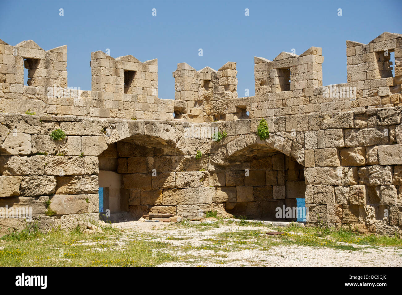 Teil der Verteidigungsanlagen der Befestigungsanlagen von Rhodos, Griechenland. Stockfoto