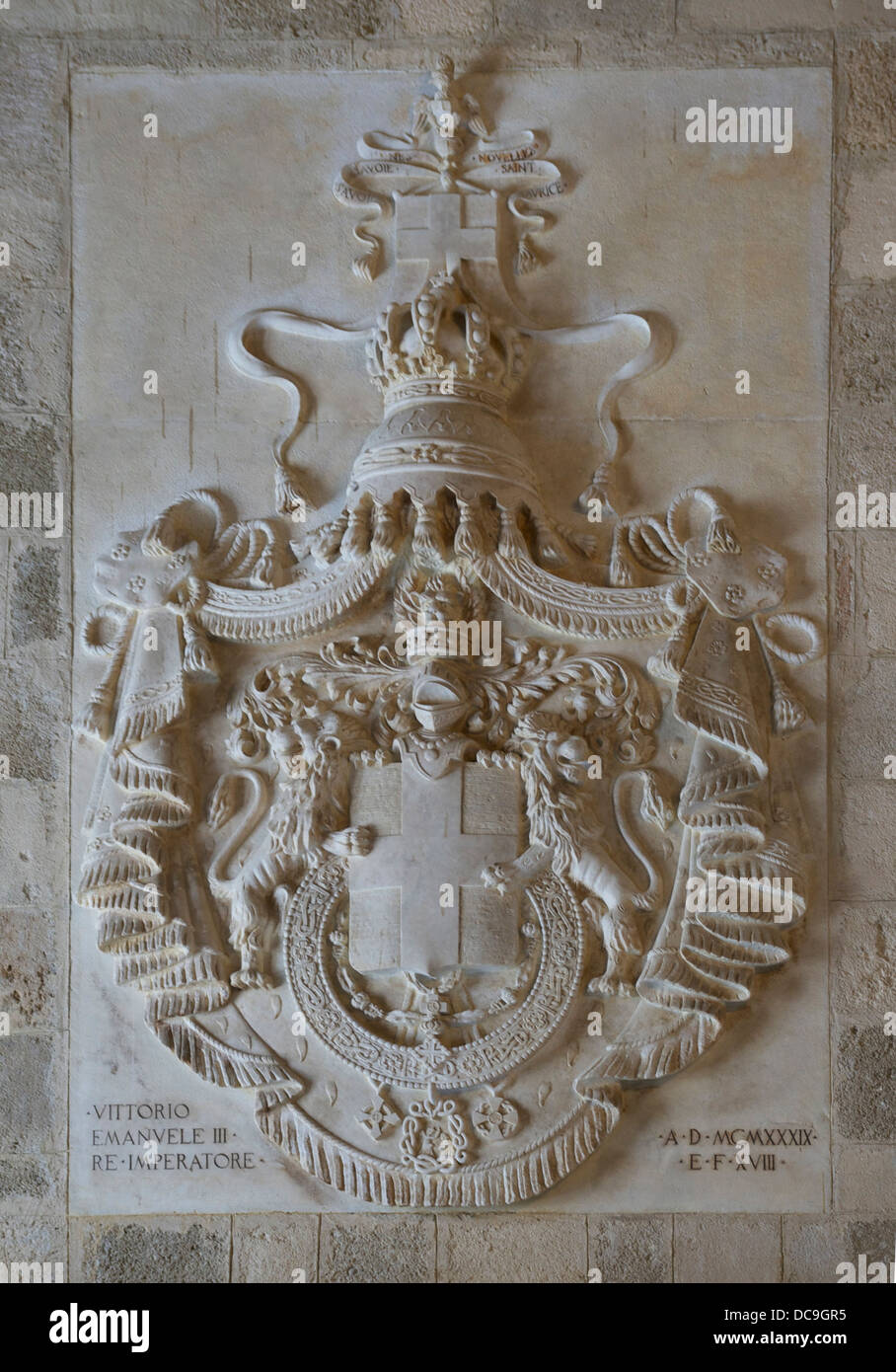 Entlastung der Wappen von Victor Emmanuele III König von Italien (und Kaiser des Imperiums"Faschist"), im Palast des großen m Stockfoto