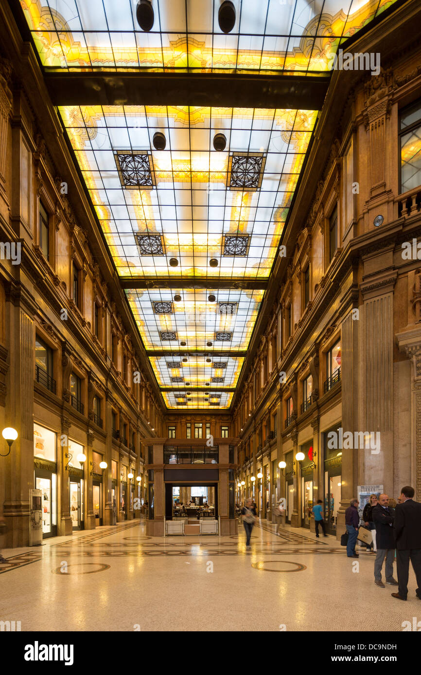 Galleria Alberto Sordi, ehemals Galleria Colonna, Via del Corso, Rom, Italien Stockfoto