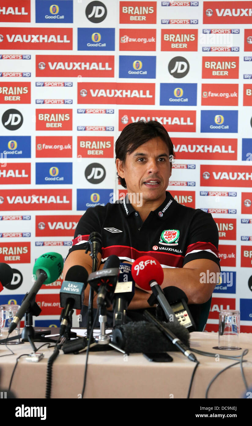 Cardiff, UK, im Bild Dienstag, 13. August 2013: Manager Chris Coleman Re: Football Association of Wales Pressekonferenz vor Wales internationale Freundschaftsspiel gegen Nordirland am St Davids Hotel, Cardiff, Südwales, UK. Bildnachweis: D Legakis/Alamy Live-Nachrichten Stockfoto