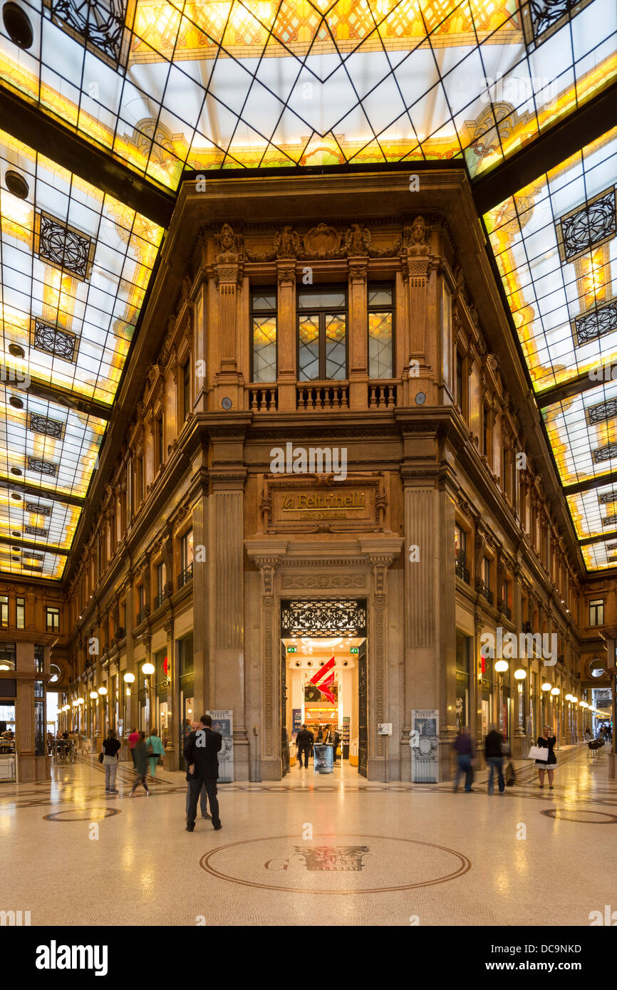 Galleria Alberto Sordi, ehemals Galleria Colonna, Via del Corso, Rom, Italien Stockfoto
