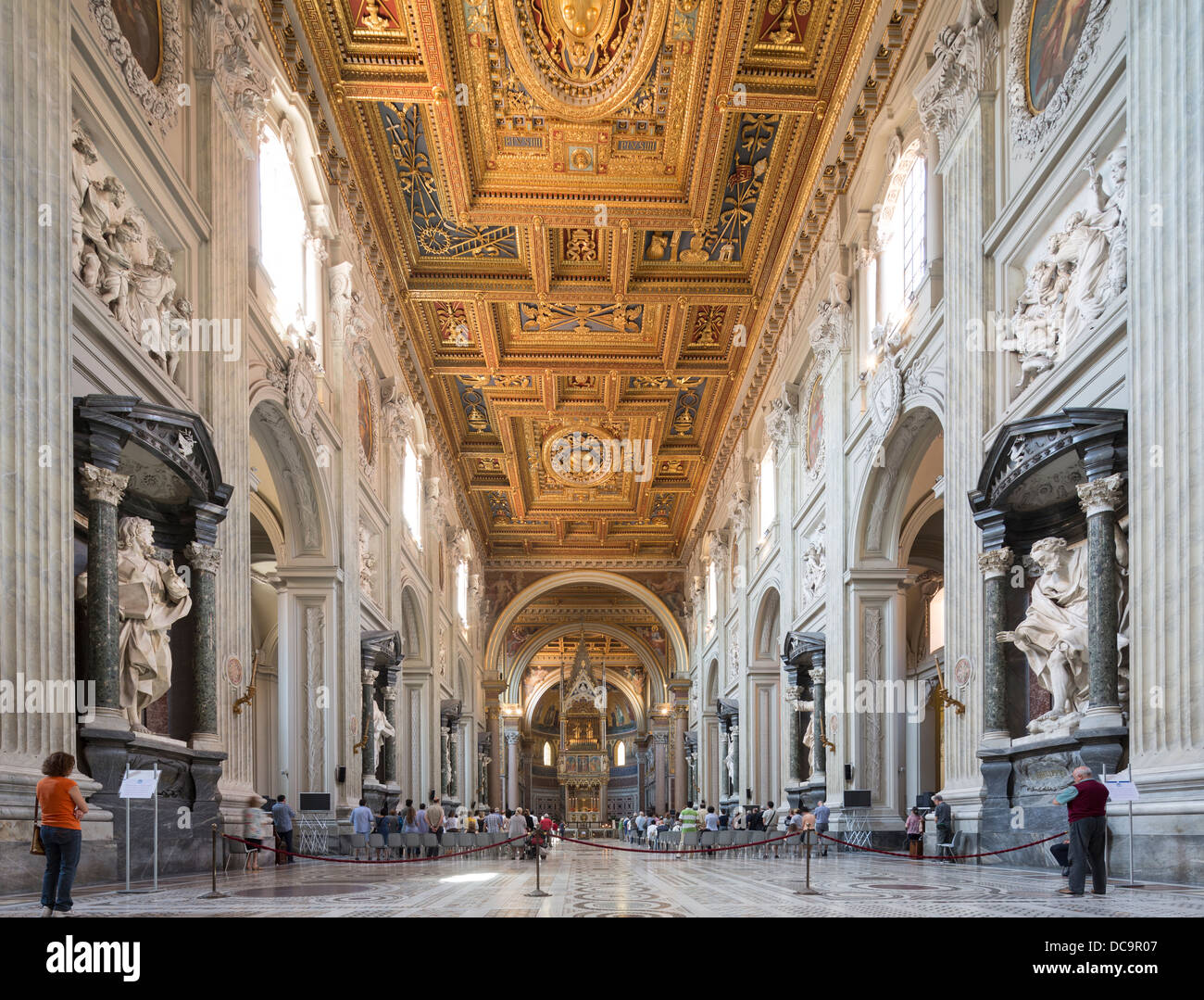 Kirchenschiff, päpstlichen Erzbasilika San Giovanni in Laterano