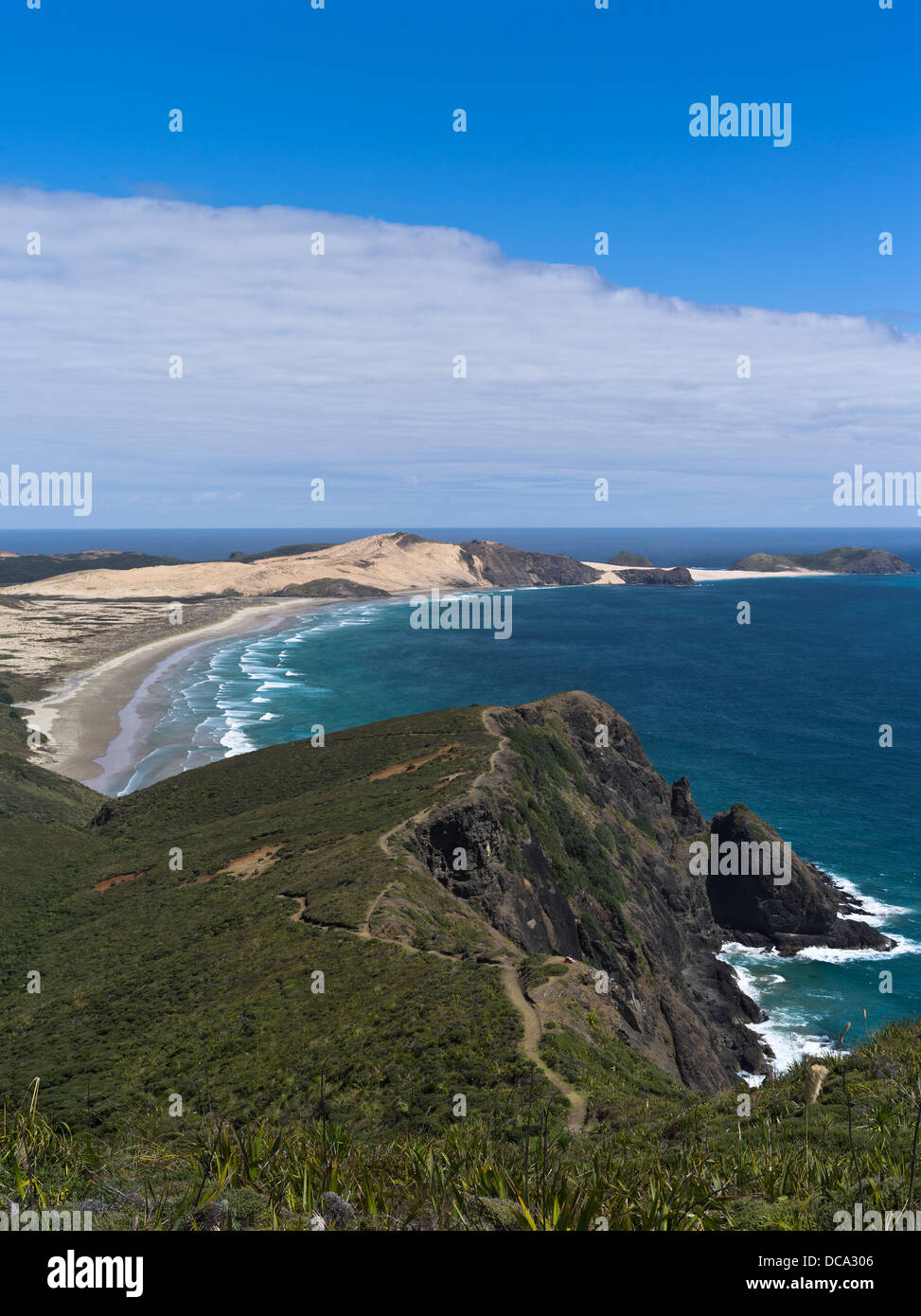 dh Cape Maria van Diemen CAPE REINGA Neuseeland Cliff Tops Küstenpfad und Te Werahi Strand Sanddüne Landzunge Stockfoto