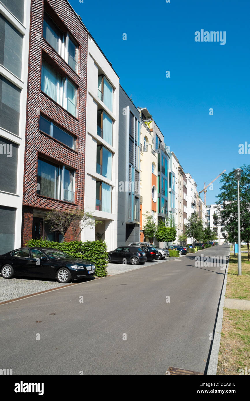 Moderne gehobene Stadthäuser in Mitte Berlins Deutschland Stockfoto