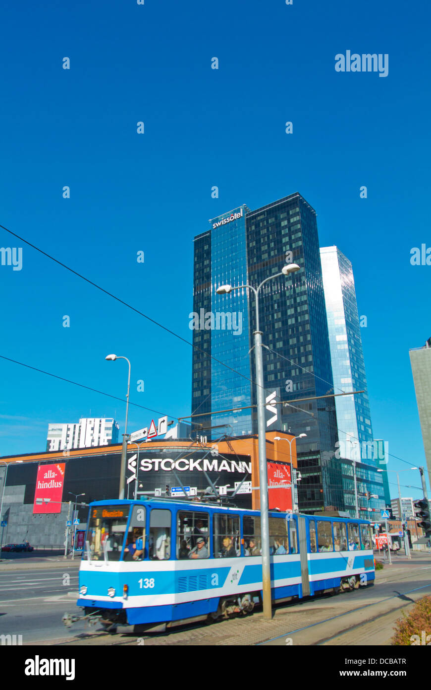 Straßenbahn vor Kaufhaus Stockmann Tallinn City Geschäft Bezirk Estland baltischen Staaten Europas Stockfoto