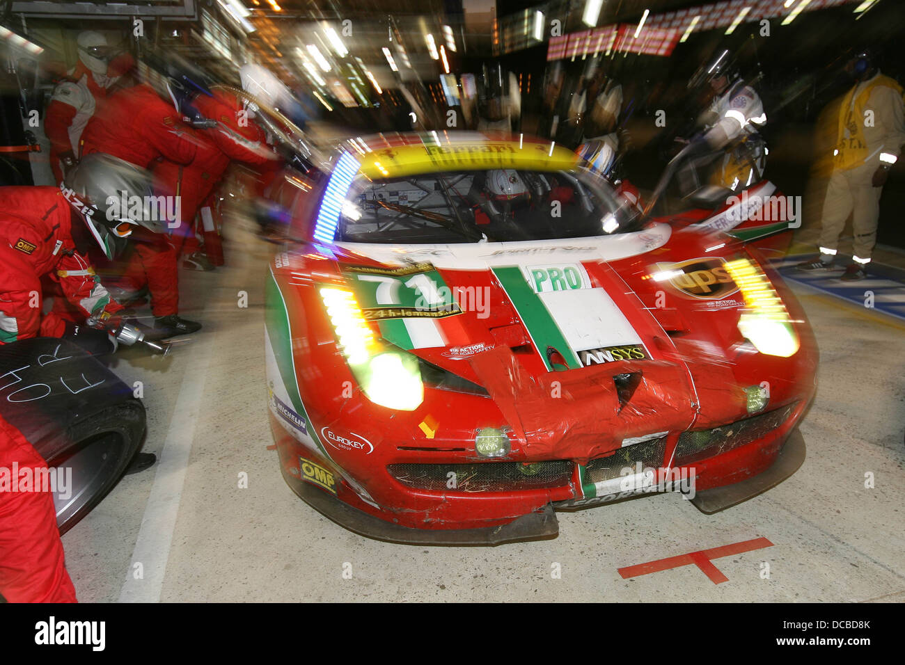 Ferrari Boxenstopp im 2013 Le Mans 24 Hours. Stockfoto