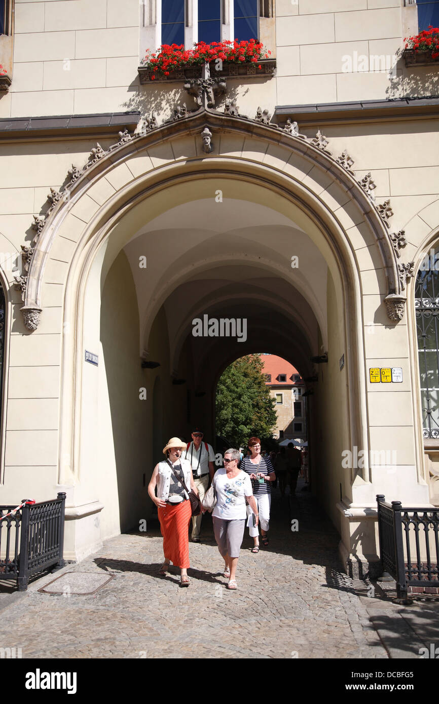 Geführte Tour am Rynek (Marktplatz), Breslau, Niederschlesien, Polen, Europa Stockfoto