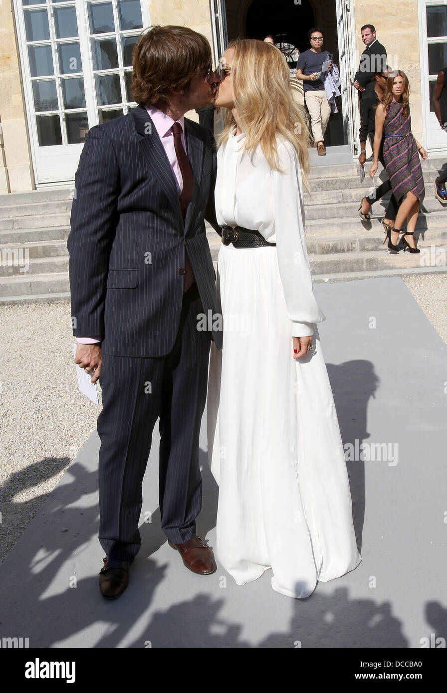 Roger Berman und Rachel Zoe Paris Fashion Week Frühjahr/Sommer 2012 fertig - Christian Dior - außerhalb Ankunft Paris, Frankreich - 30.09.11 zu tragen Stockfoto
