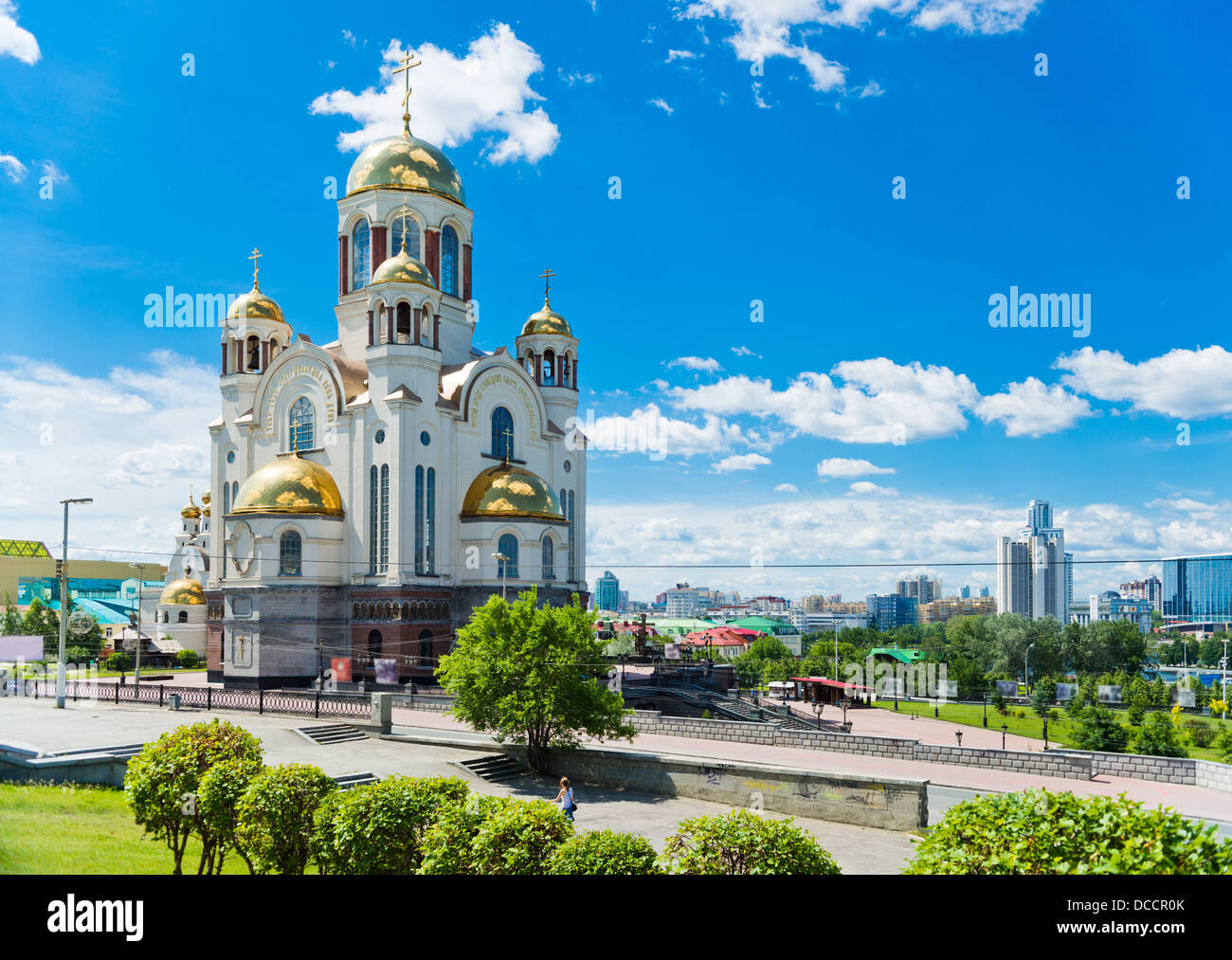 Kirche auf Blut zu Ehren aller Heiligen erstrahlt im russischen Land Stockfoto
