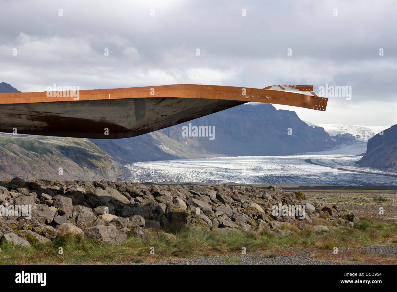 Twisted Metal Träger von der Gigjukvisl-Brücke durch eine Flut zerstört ein Vulkanausbruch Island Stockfoto