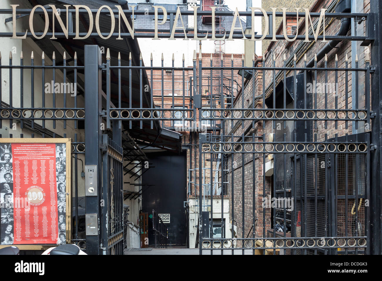 Bühneneingang des London Palladium in Great Marlborough Street, London, W1 Stockfoto