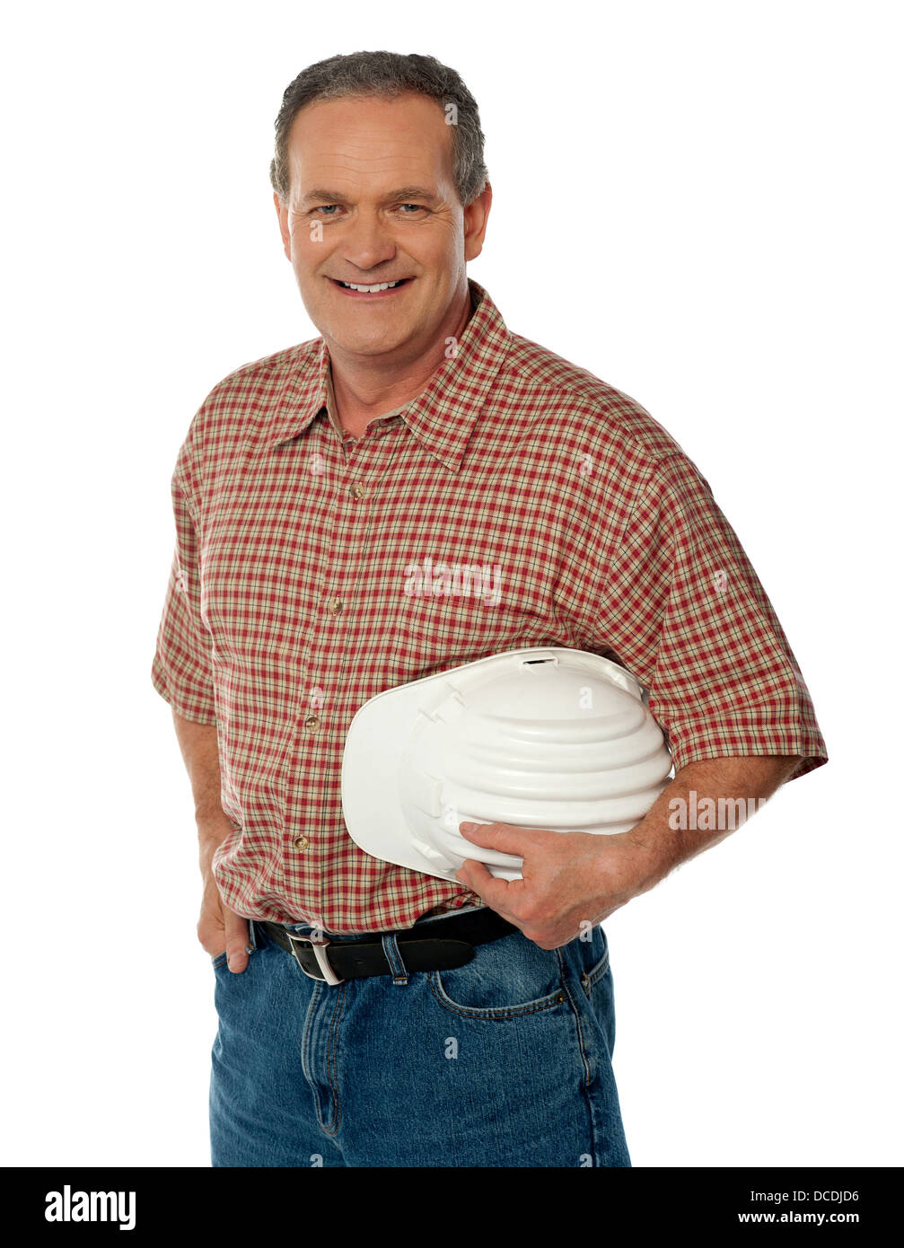 Senior Architekt halten weiße Sicherheit Hut posiert lässig lächelnd Stockfoto