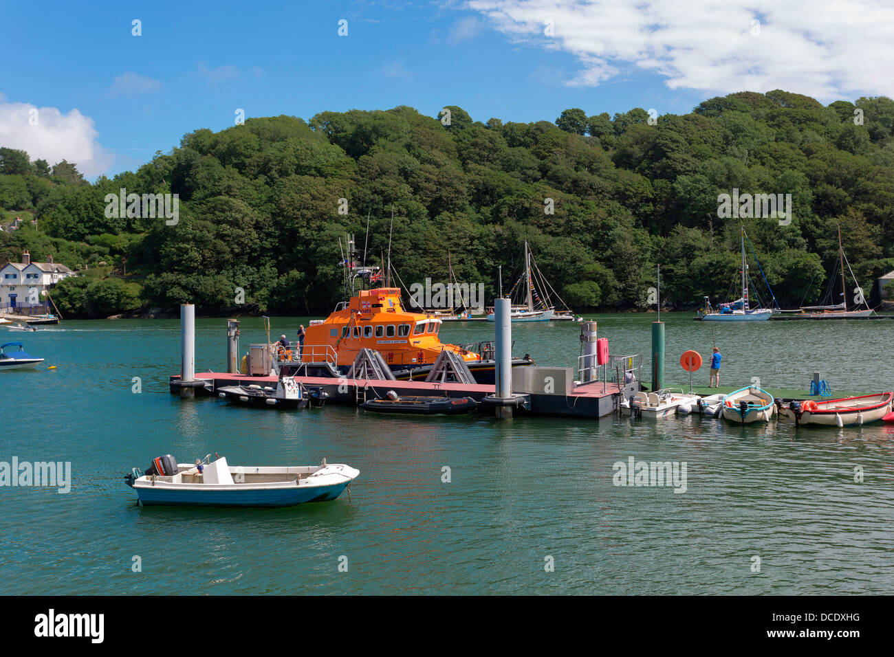 Rettungsboot, RNLB Maurice und Joyce Hardy in Fowey Hafen, Cornwall Stockfoto