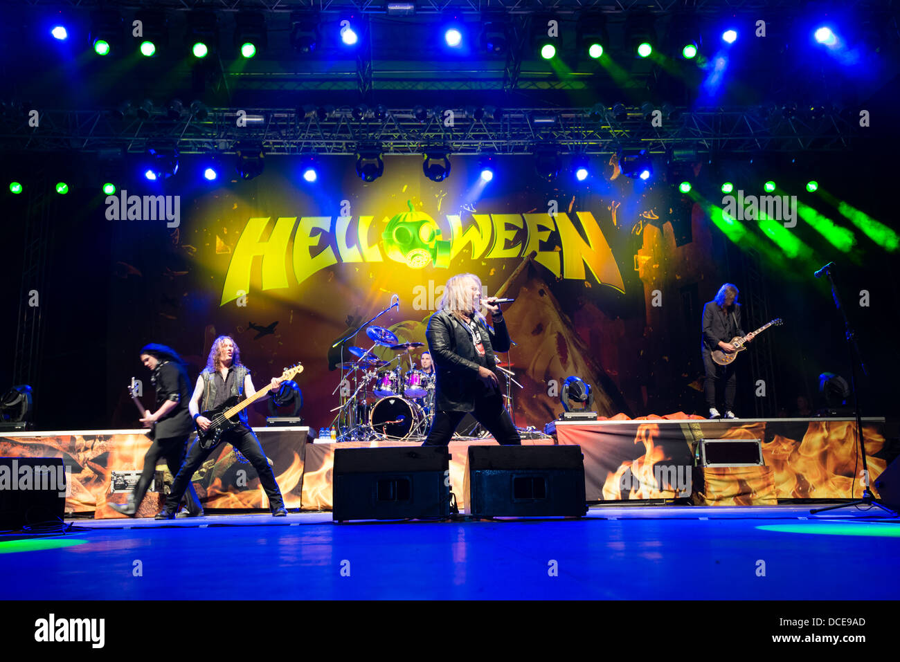 Deutsche Power-Metal-Band führt Helloween auf Musik Festival Rock Pod Kamenom 2013 in Snina, Slowakei Stockfoto