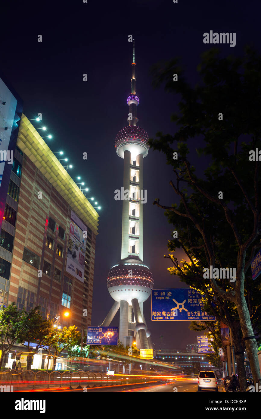 Oriental Pearl Radio- und TV-Tower, Shanghai Stockfoto