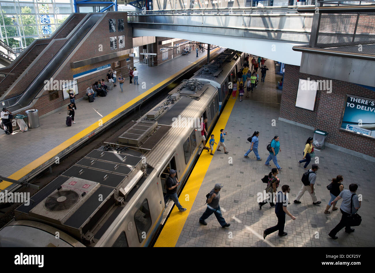 Die blaue Linie Logan Flughafen u-Bahn Station, Boston, Massachusetts Stockfoto