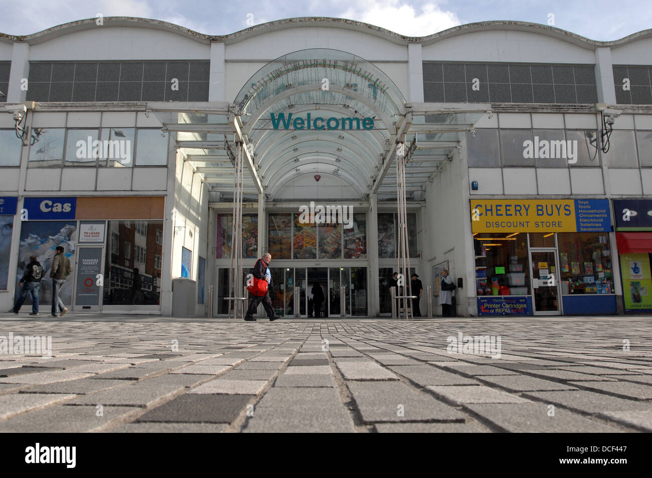 Plymouth Pannier Marker in neue George Street. Stockfoto