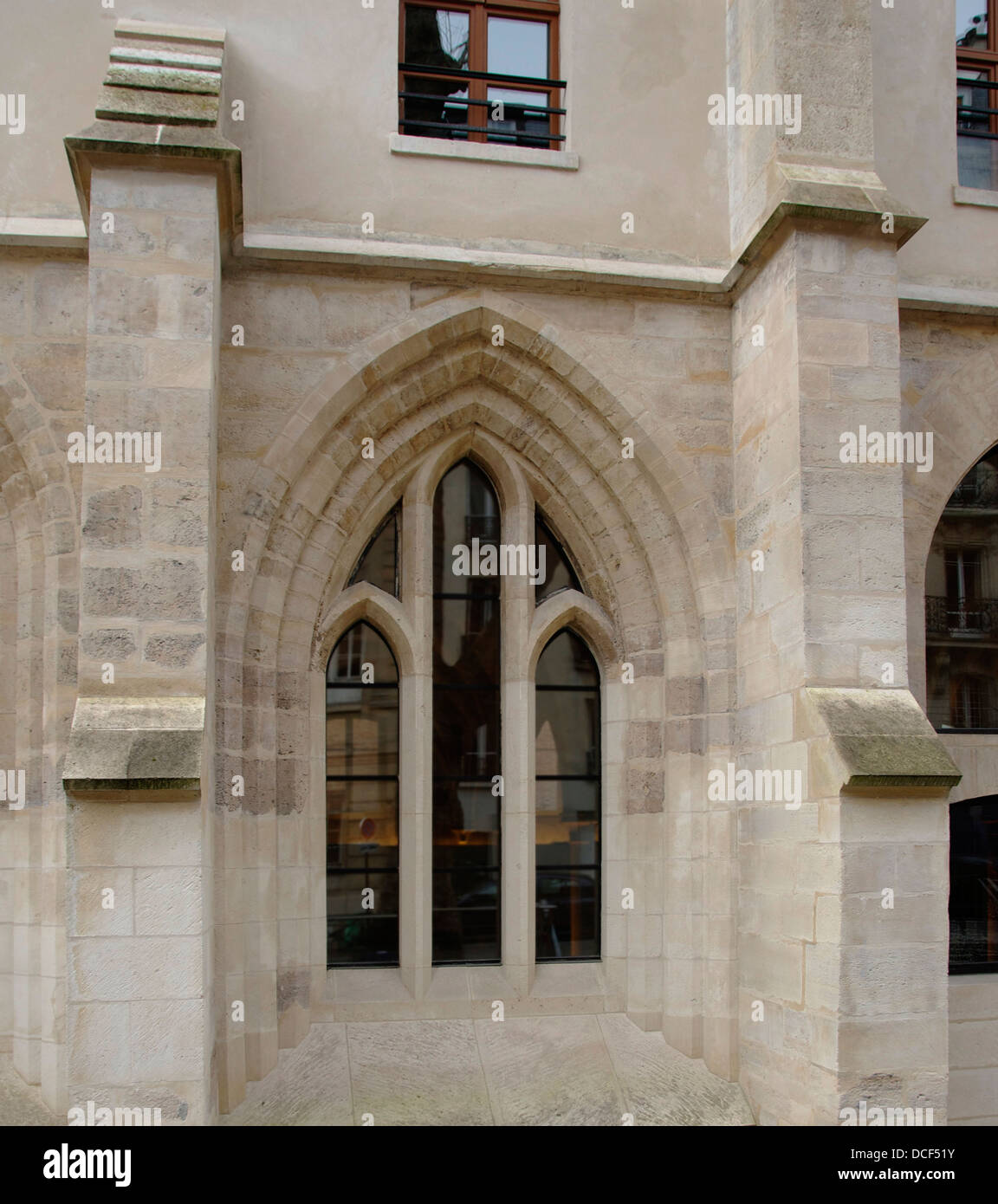 Ein gotischer (13. Jahrhundert) Trifora Fenster, "Collège des Bernardins", Paris. Stockfoto