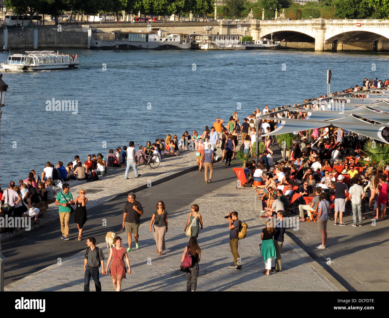 Les Berges, neue Seineufer, linken Ufer Pont De La Concorde, Quai d ' Orsay, Paris, Frankreich Stockfoto