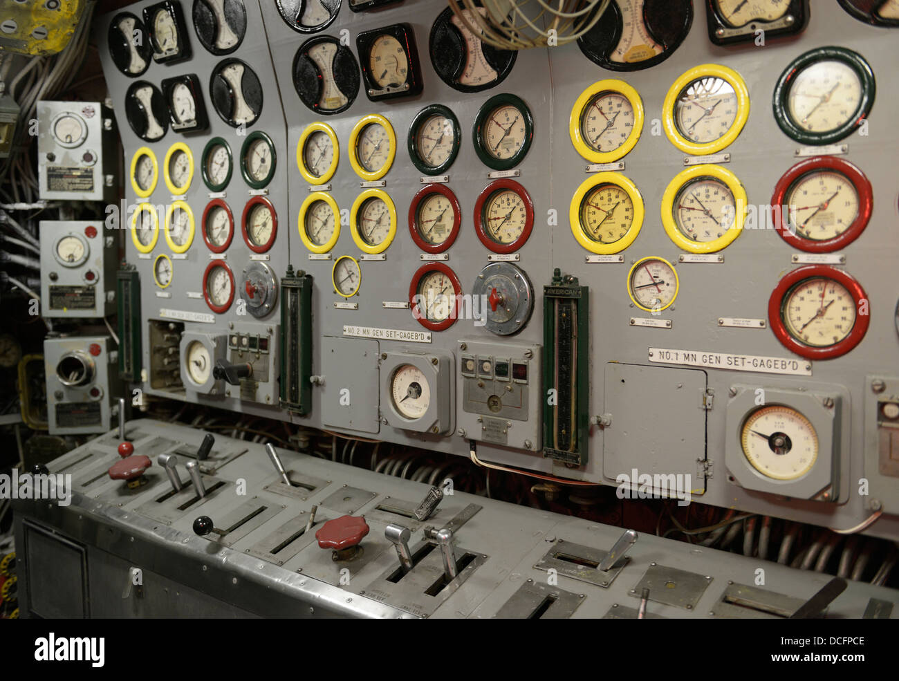 Control-Panel in einem u-Boot, die USS Growler (SSG-577), Intrepid Sea, Air and Space Museum Stockfoto
