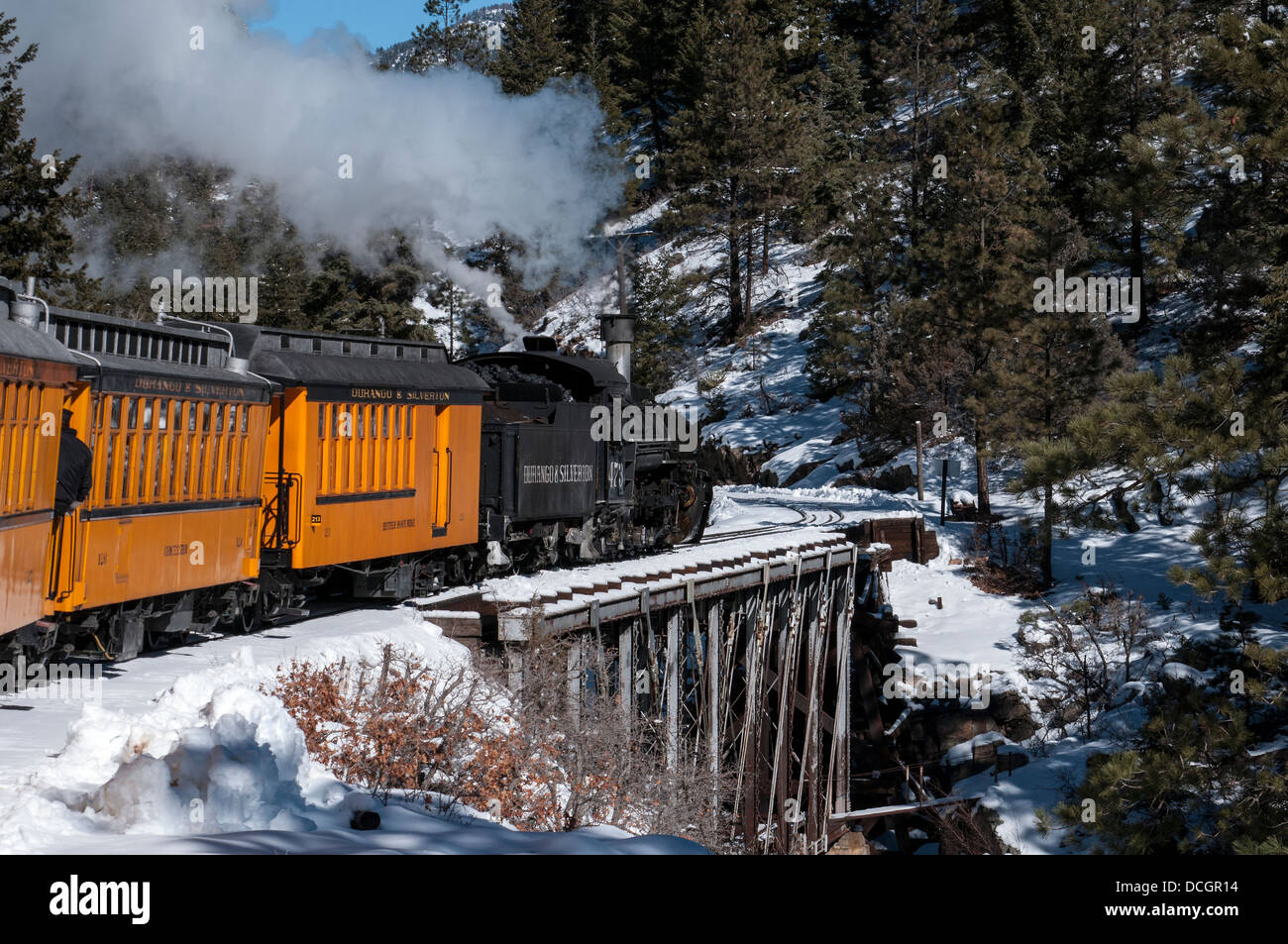 Dampfmaschine und Güterwagen aus dem Durango und Silverton Narrow Gauge Railroad. Stockfoto