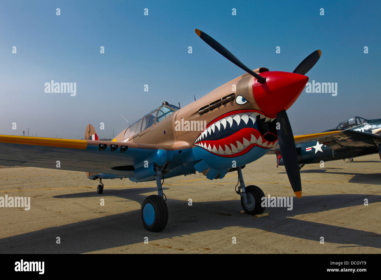 Curtiss p 40e kittyhawk -Fotos und -Bildmaterial in hoher Auflösung – Alamy