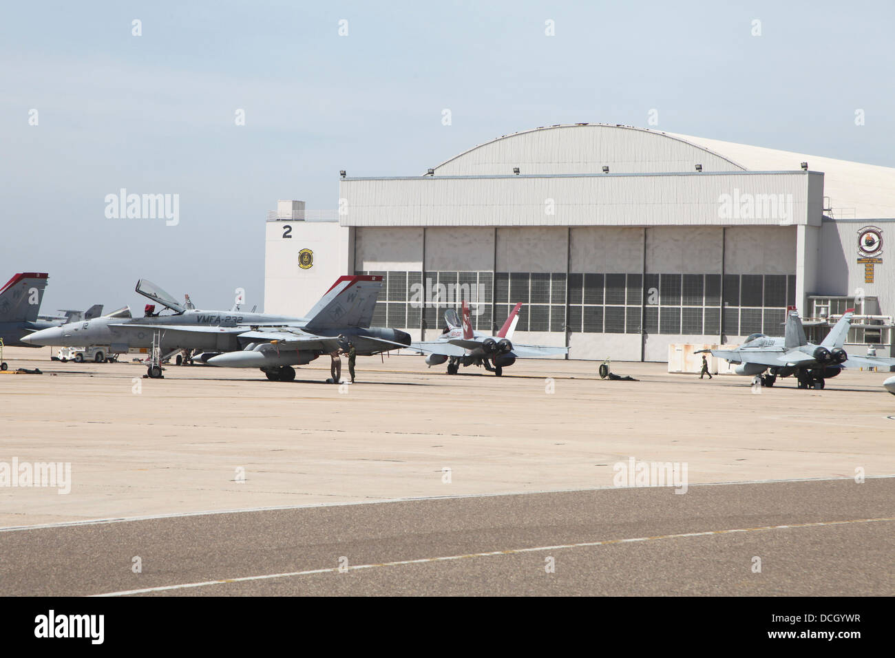 F/A-18 Hornets auf dem Flug Linie im Marine Corps Air Station Miramar, Kalifornien. Stockfoto