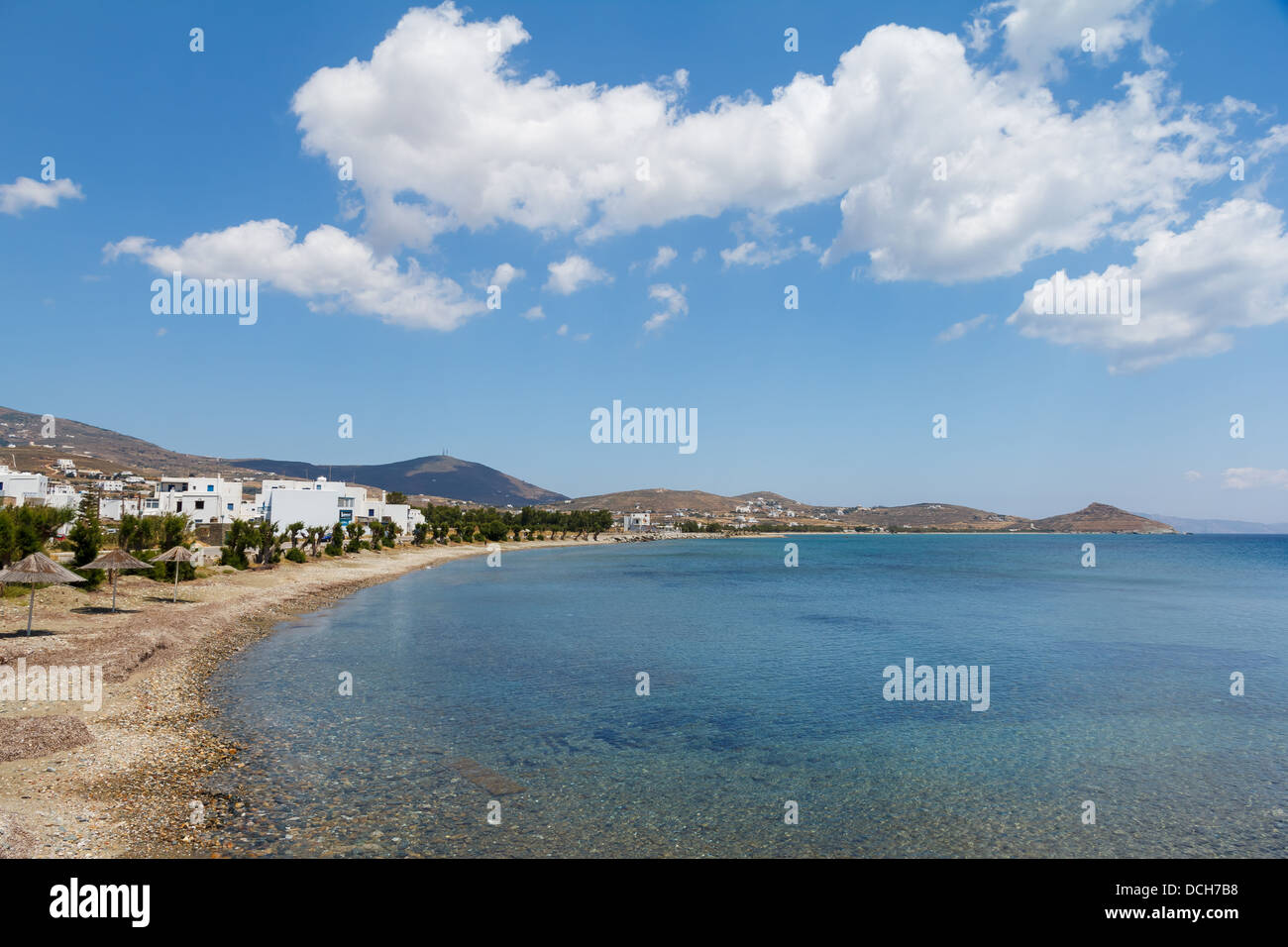 Leeren Strand gegen ein bewölkter Himmel, Insel Tinos, Griechenland Stockfoto