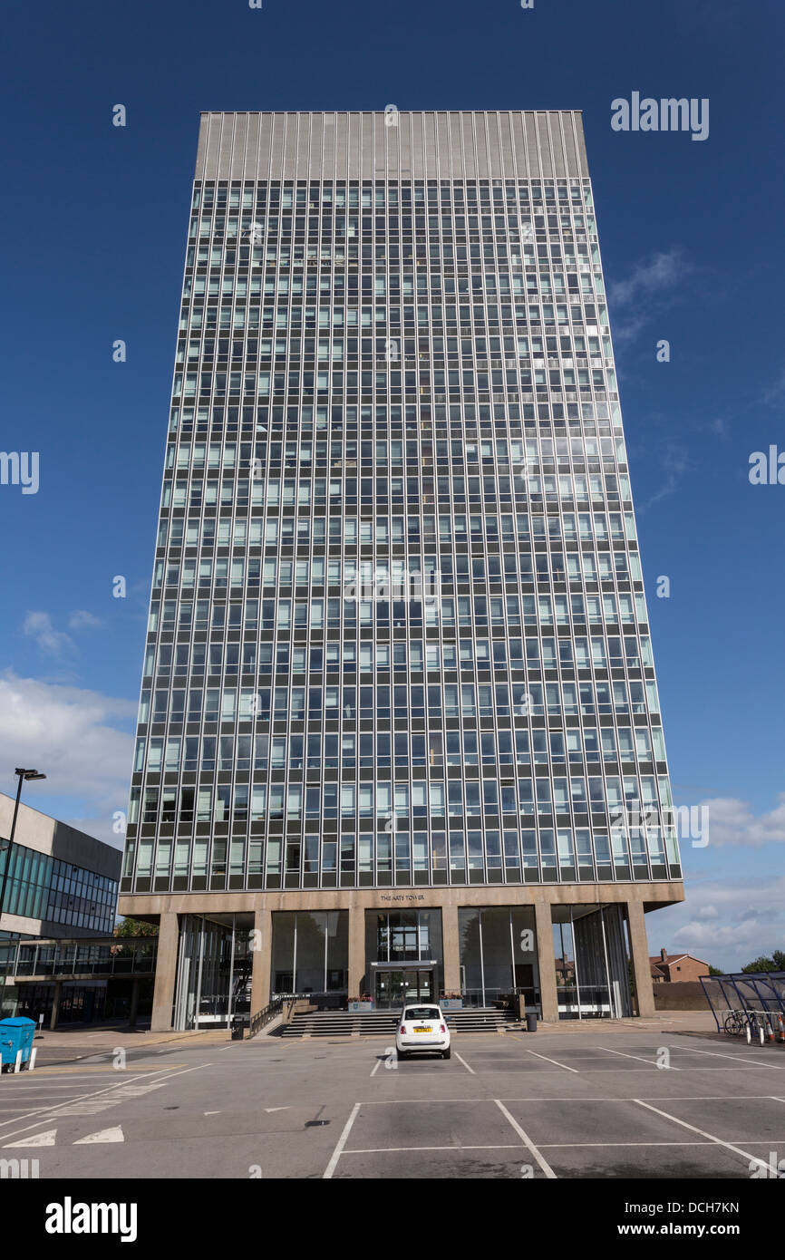 Sheffield University Arts Tower (1965) von Gollins, Melvin, Ward und Partner entworfen. Stockfoto