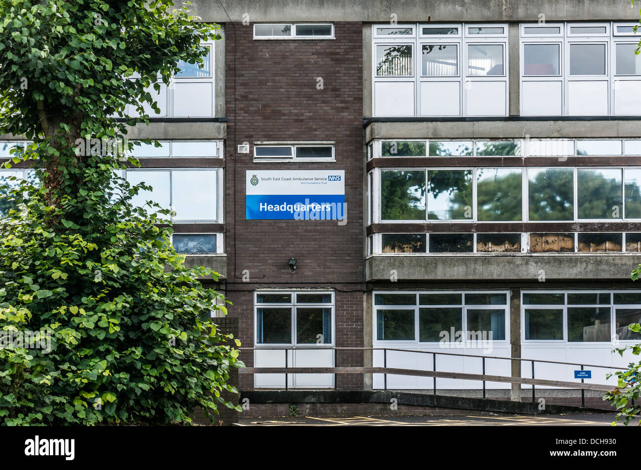 Der Süd-Ost-Küste Ambulance Service Zentrale, im Banstead, Surrey, England, UK. Stockfoto