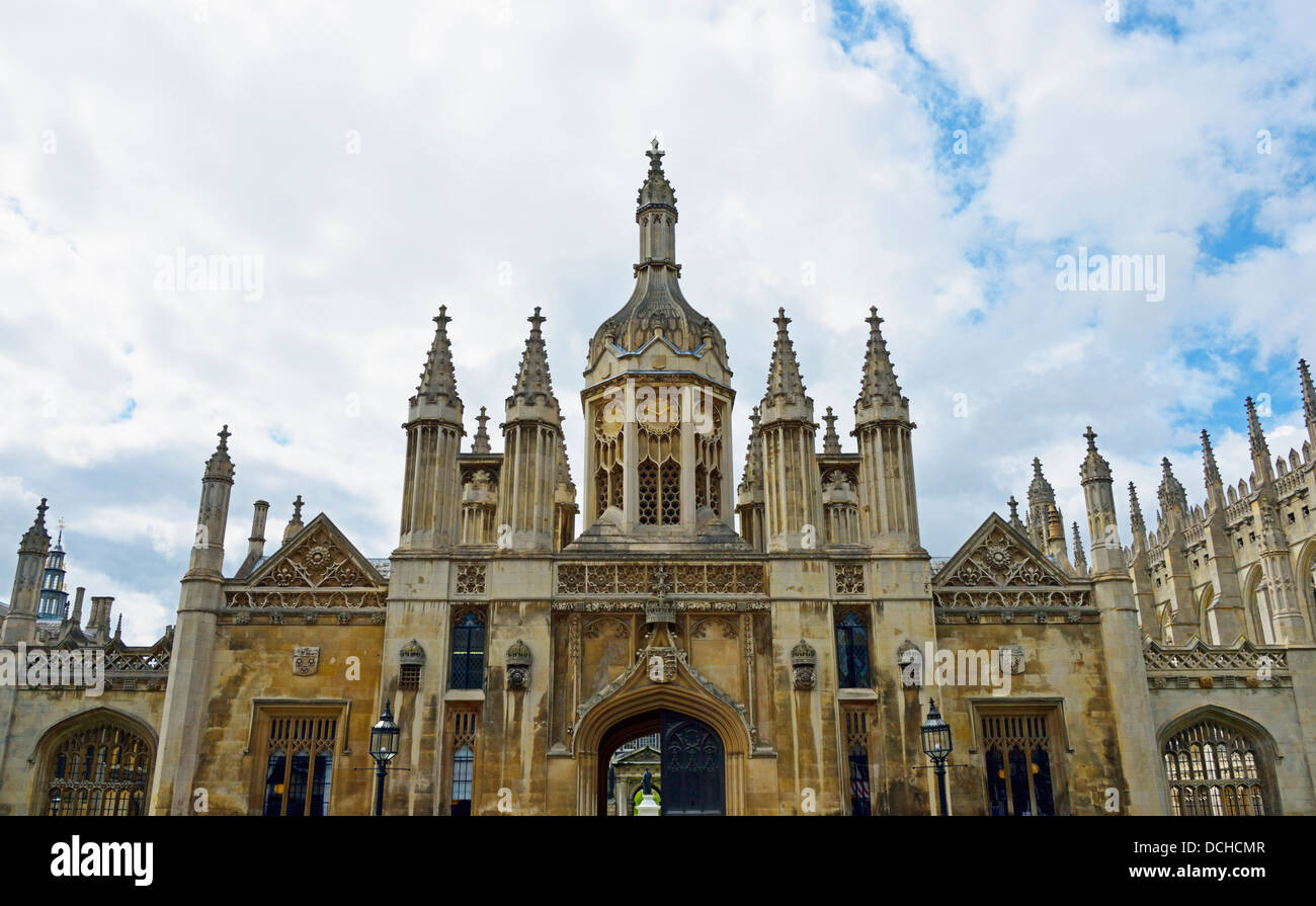 Vor Gericht Torhaus. Kings College, University of Cambridge. Cambridgeshire, England, Vereinigtes Königreich, Europa. Stockfoto