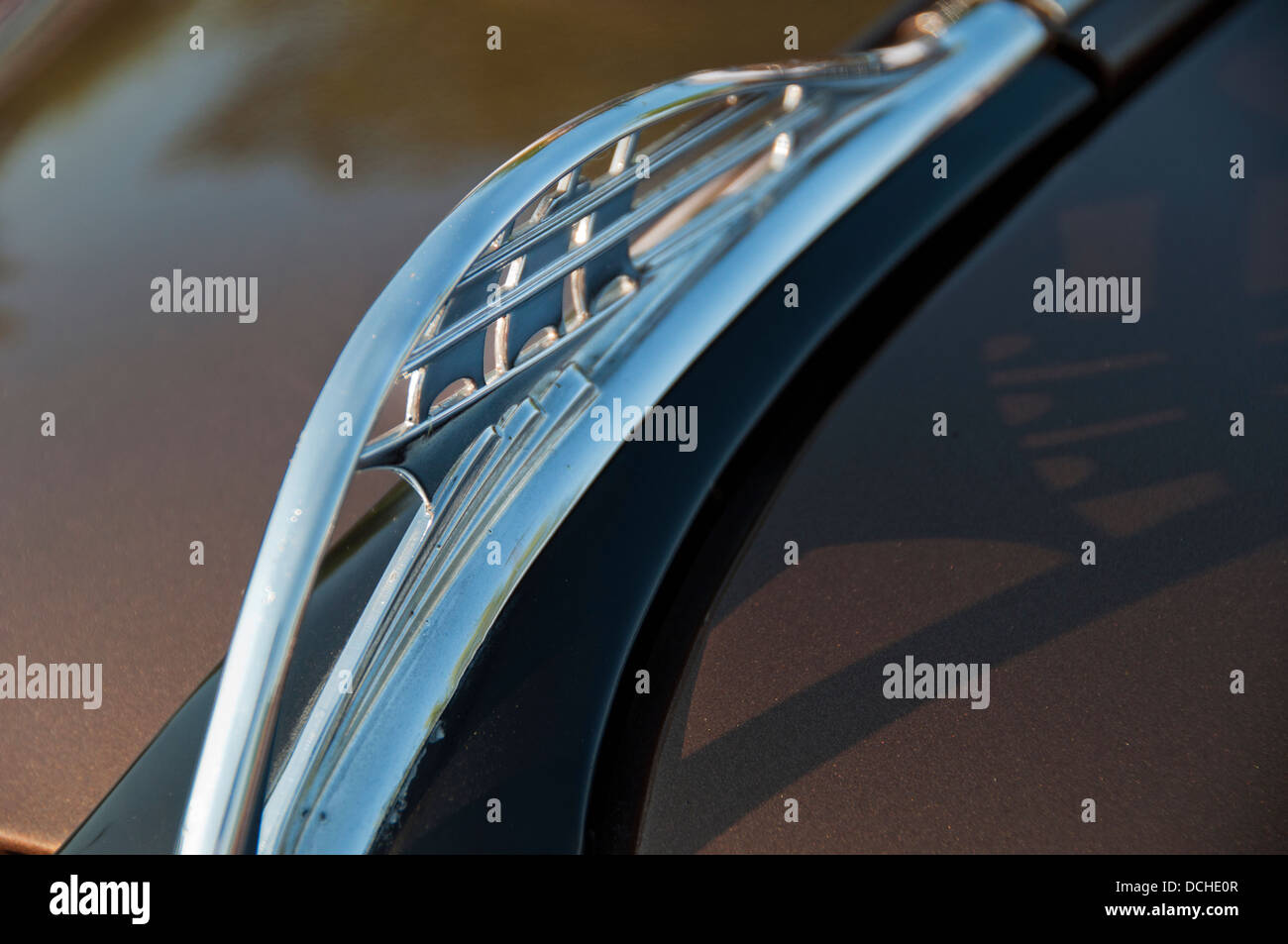 Kühlerfigur von Plymouth P4 Limousine 1937 Stockfoto
