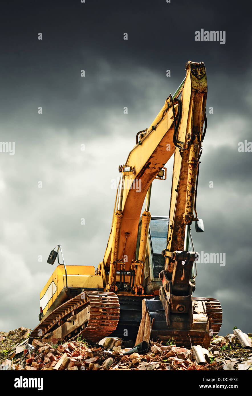 Bagger-Maschine auf der Baustelle während der Erdarbeiten Werke Stockfoto