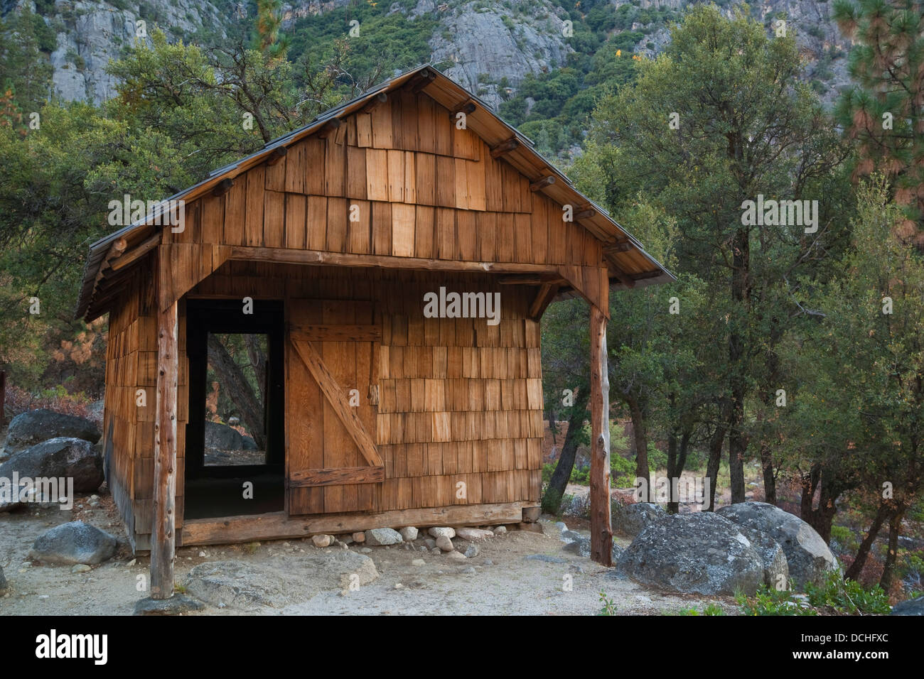 Knapp die Kabine, in der Nähe von Cedar Grove, Kings Canyon Nationalpark, Kalifornien Stockfoto
