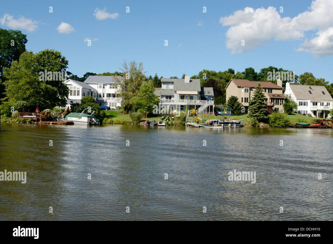 Privaten Haushalten entlang Seite Erie-Kanal Stockfoto