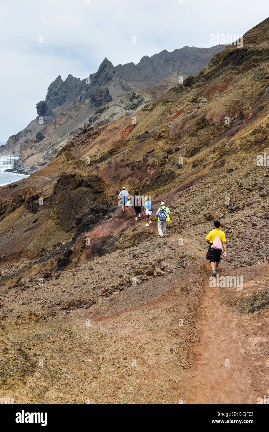 Wanderer auf dem Weg zu viel Frau Teiche auf der Insel St. Helena im Südatlantik Stockfoto
