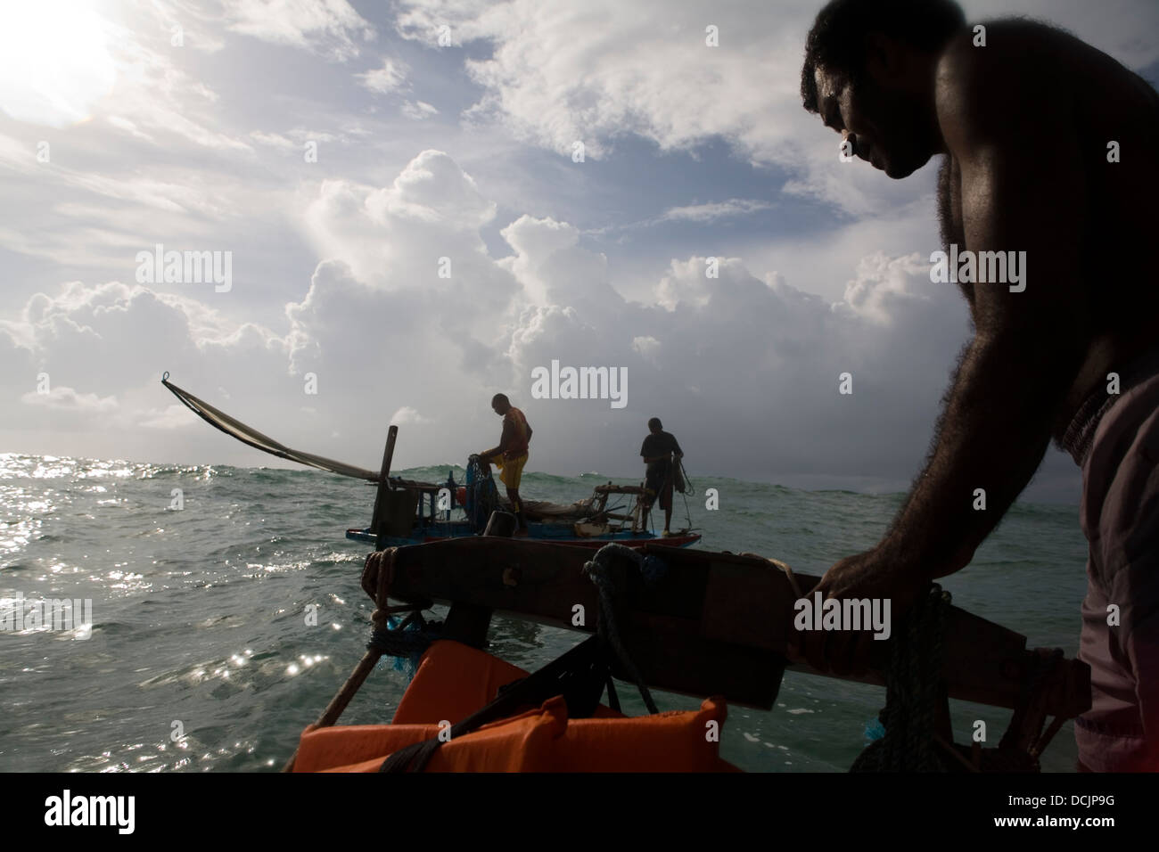 Angeln, Jangada - Seaworth Segeln Floß von Fischern der Nordosten Brasiliens genutzt. Stockfoto