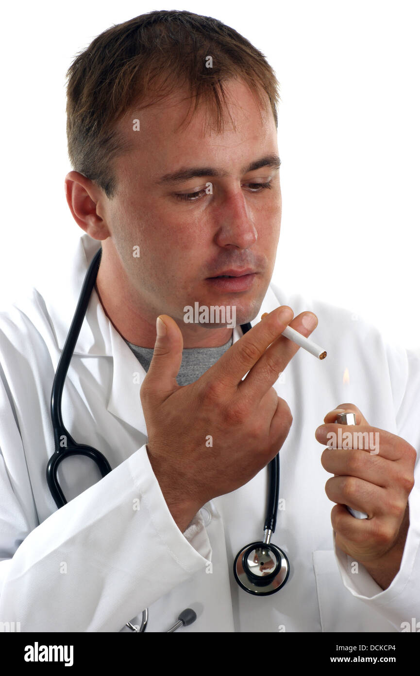 medizinisches Personal mit einem Nikotin-sucht-problem Stockfoto