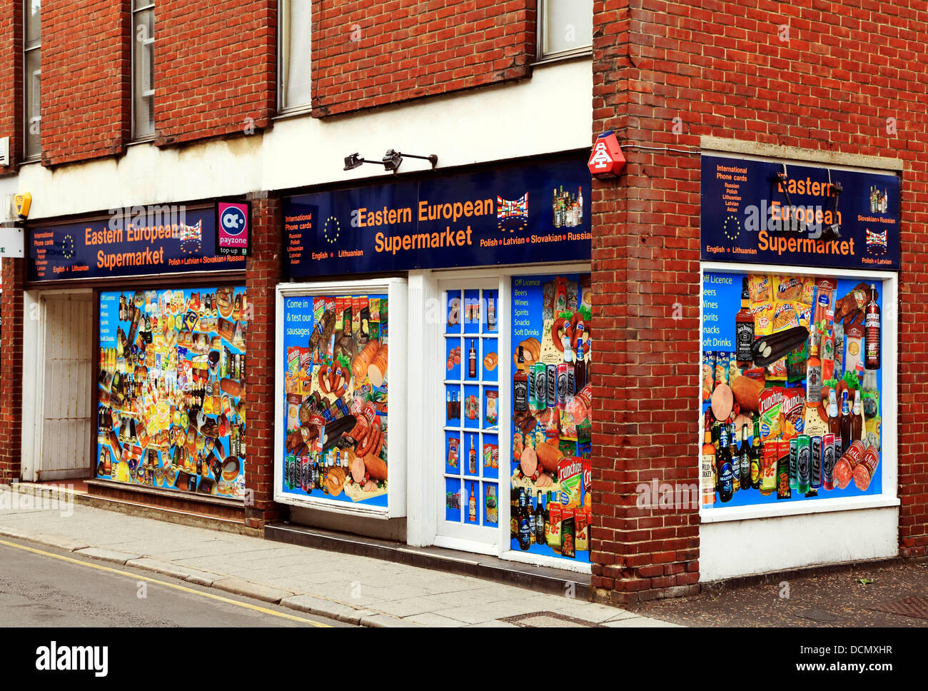 Östlichen europäischen Supermarkt, Kings Lynn, Norfolk, UK, Geschäfte für Ost Ost Europa eingewanderten Bevölkerung Einwanderer shop Stockfoto