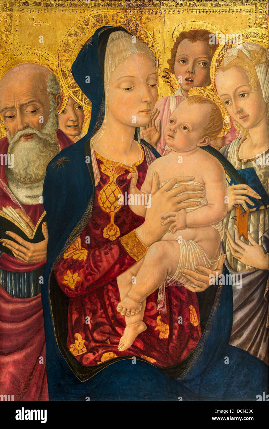 15. Jahrhundert - Madonna mit Kind und Heiligen Hieronymus, die Heilige Katharina von Alexandria und Engel, vers 1465 - Matteo di Giovanni Stockfoto